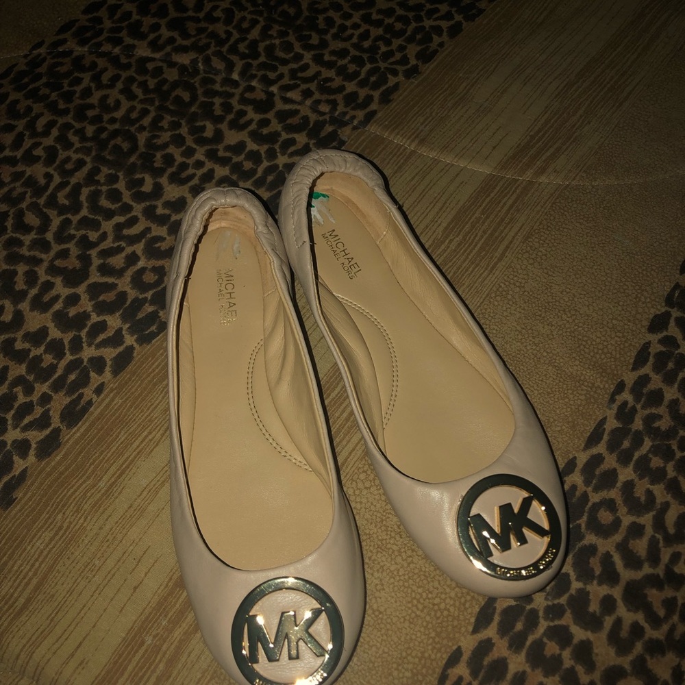 Micheal Kors Fulton flats